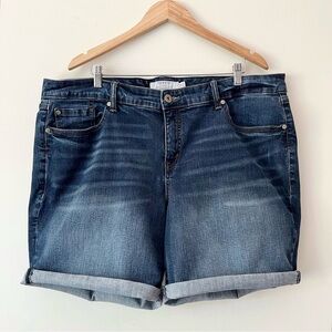 Torrid High-Rise Bermuda Stretch Rolled Shorts Size 24